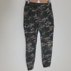 Almost Famous Olive Cargo Pants Size S